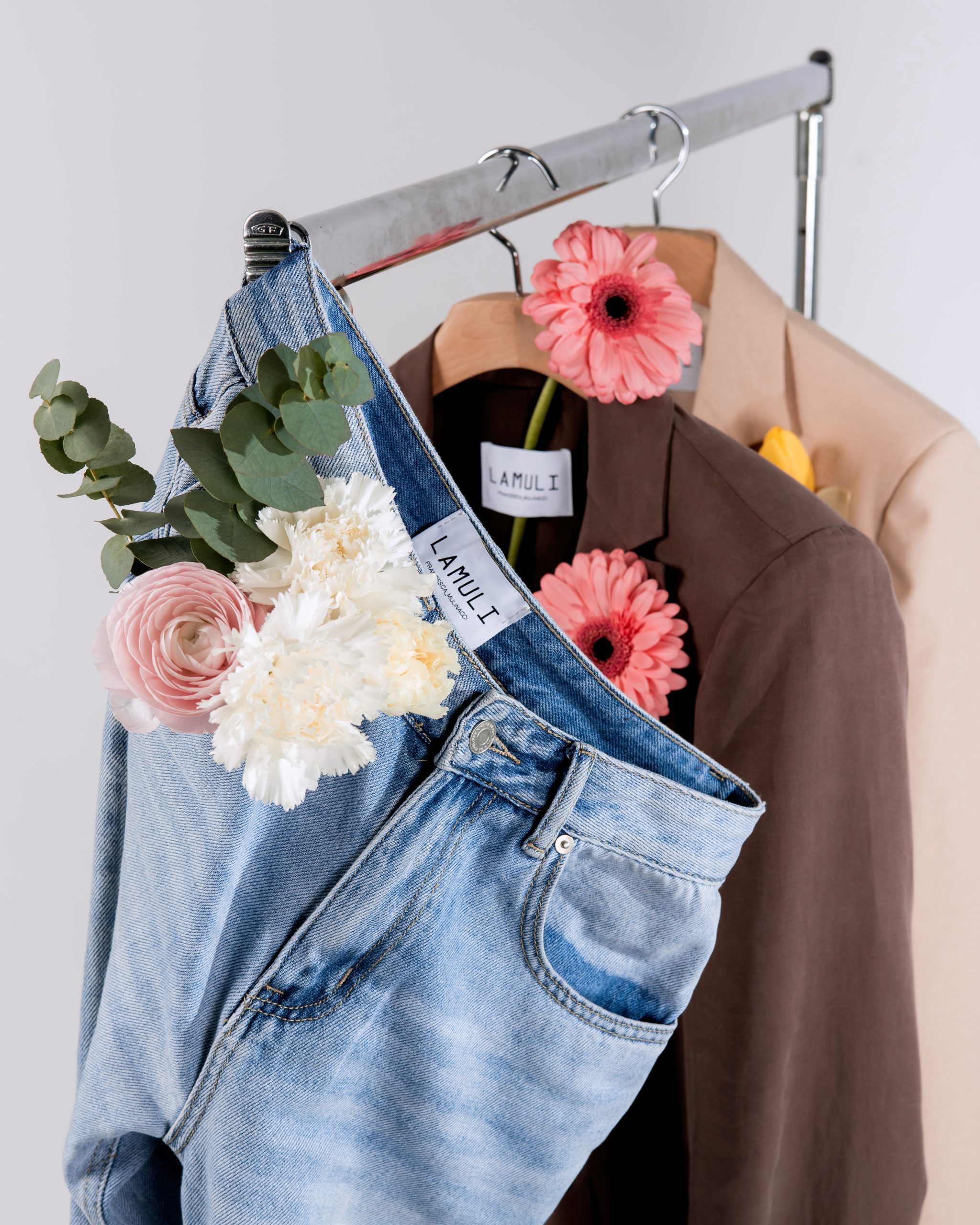 Abbigliamento Artigianale Donna: Stile Unico, Qualità Senza Tempo